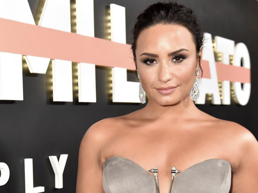 Demi Lovato Releases Anthemic Rock Version Of Her Hit Confident Tu Ritmo 4391